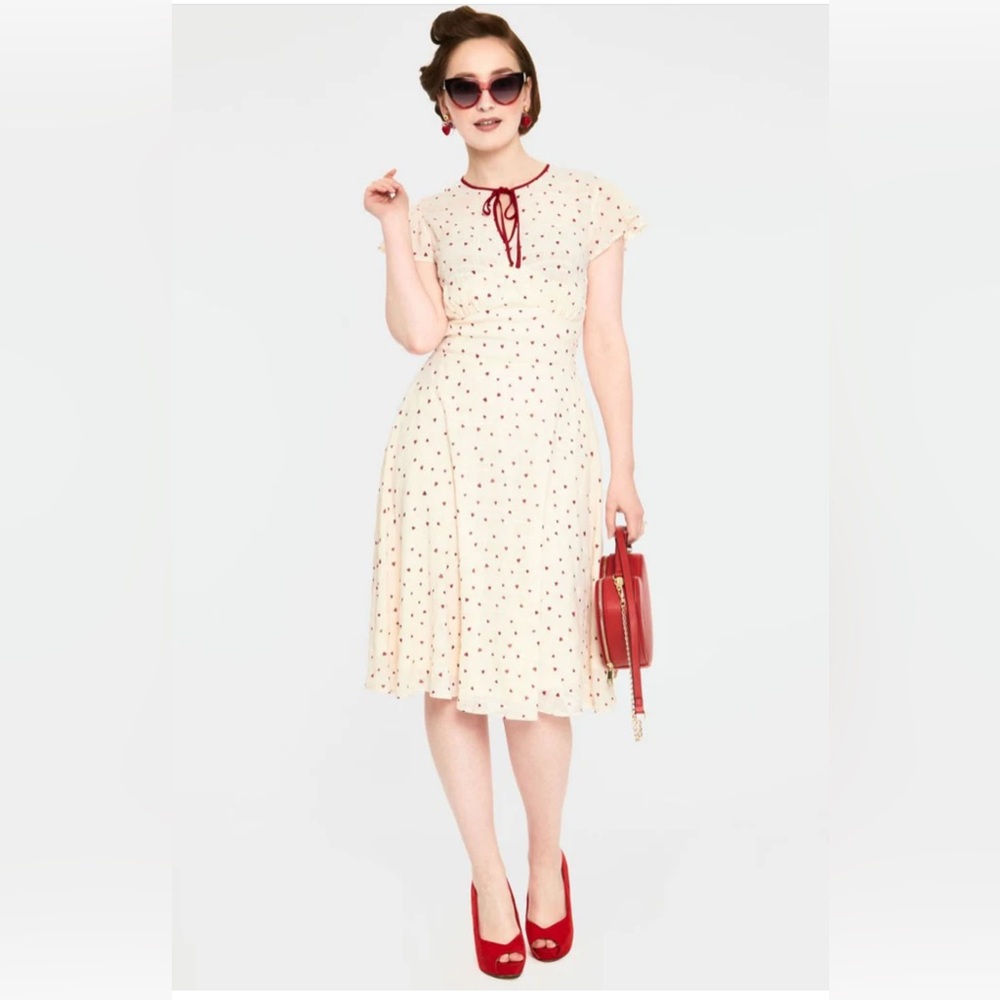 Voodoo Vixen Candace Cream Red Heart Print Flutter Sleeve Midi Dress Size Medium